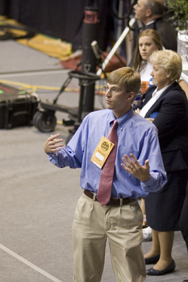 06NCAA2F4K_1235