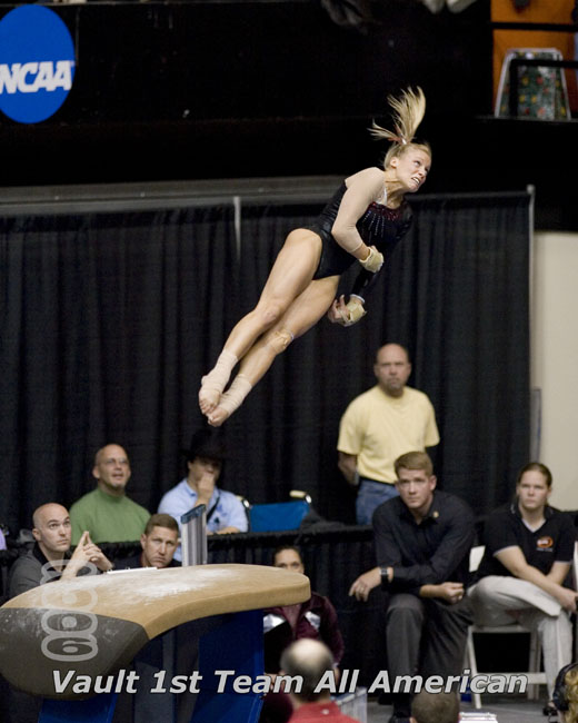 2006AA_06NCAAI1D_0149_8x10